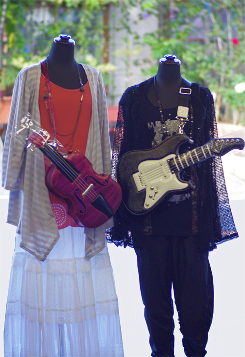 超リアル!バイオリン型&ギター型バッグ